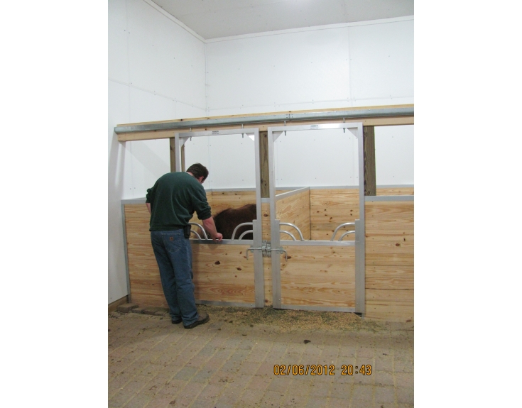 Armour aluminum miniature sliding stall door for horses