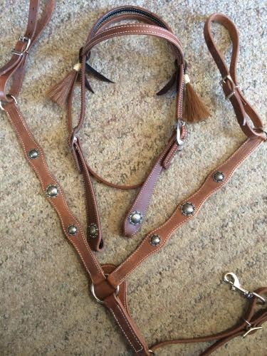 Buckaroo Leather vintage bridle and breast collar set in Hermann Oak leather