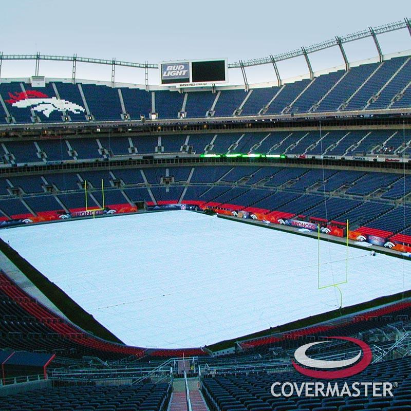 Covermaster Raincover Max waterproof tarp keeping riding arena footing dry
