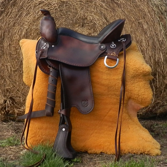 Crest Ridge Saddlery Crusade leather trail saddle for gaited horses and mules