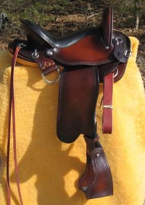 Crest Ridge Saddlery Ovation gaited horse trail saddle handmade by Amish craftsmen