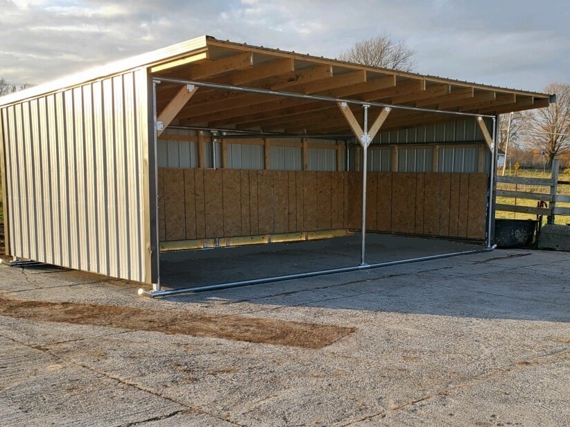 Klene Pipe Structures Maverick run-in livestock shelter with galvanized steel pole frame