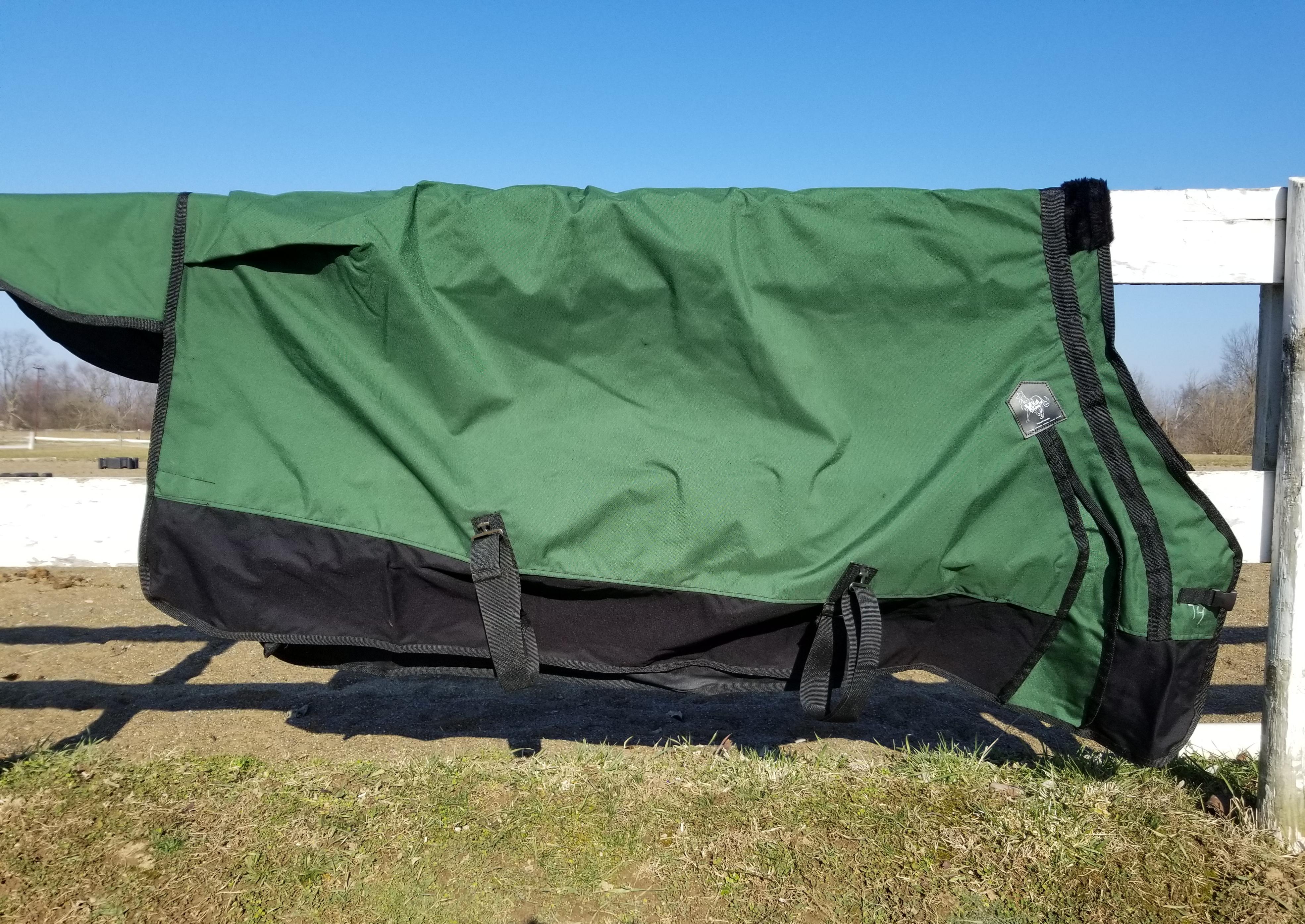 Yukon Freedom Fit heavy weight turnout horse blanket