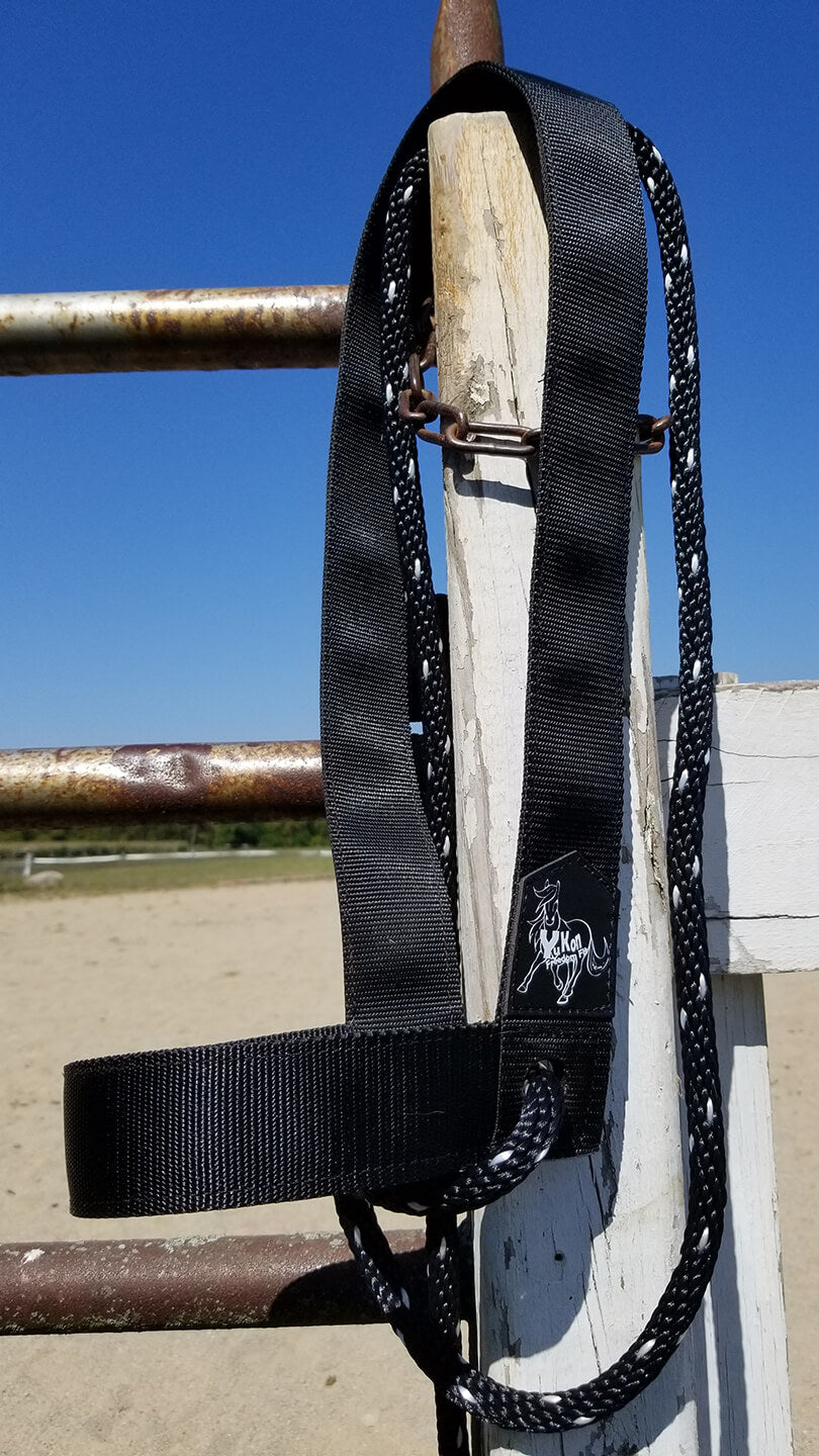 Yukon Quick Fit Halter in black double-layer nylon webbing