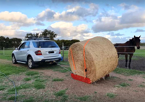 Using Paddock Blade to move hay.