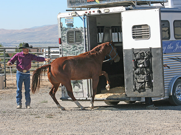 Direction and Drive into the trailer